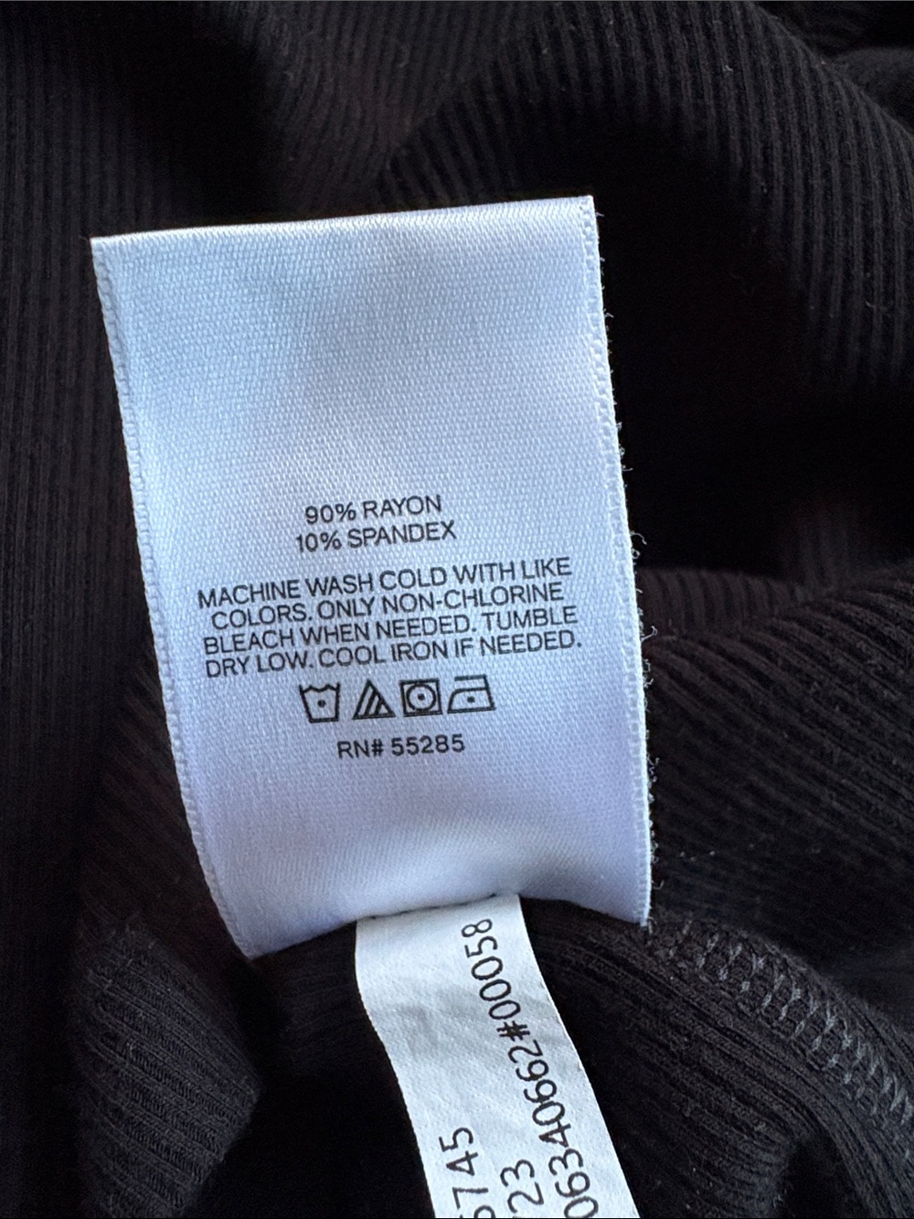 Express Ribbed Fitted Tee - Picture 5 of 6